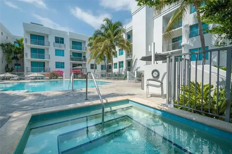 110 Washington Avenue Miami Beach FL 33139