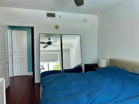 110 Washington Avenue Miami Beach FL 33139