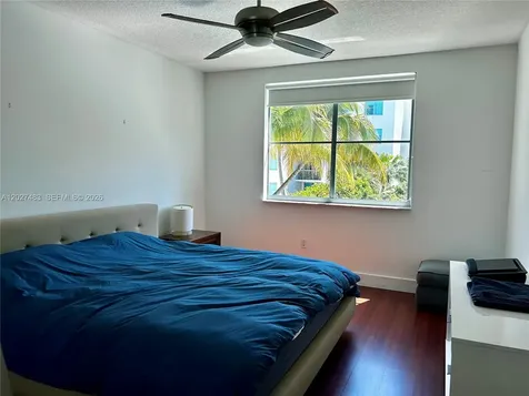 110 Washington Avenue Miami Beach FL 33139