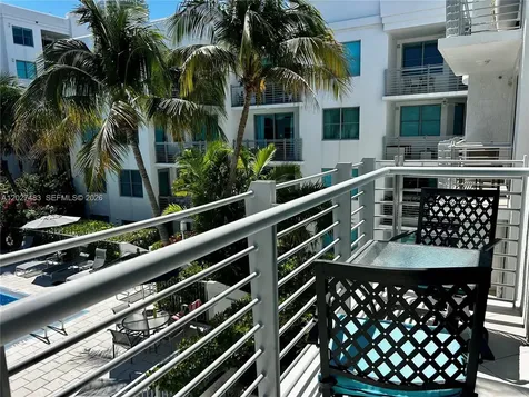 110 Washington Avenue Miami Beach FL 33139
