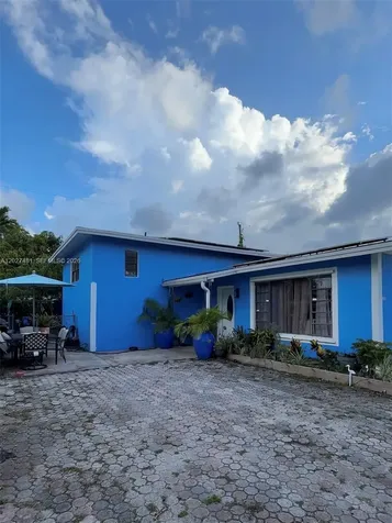 1300 NE 203rd Street Miami FL 33179