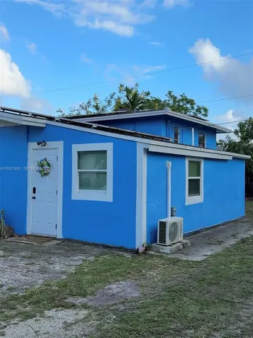 1300 NE 203rd Street Miami FL 33179