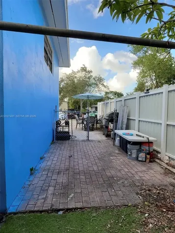 1300 NE 203rd Street Miami FL 33179