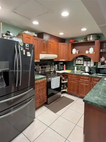 1300 NE 203rd Street Miami FL 33179