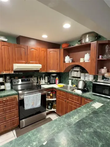 1300 NE 203rd Street Miami FL 33179