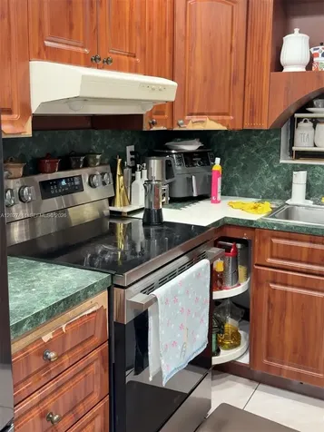1300 NE 203rd Street Miami FL 33179