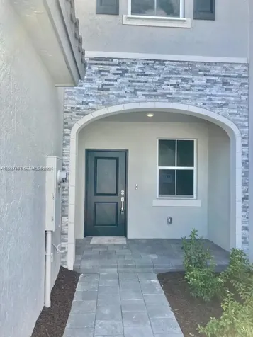 1070 SE 26th Terrace Homestead FL 33035