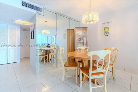 2655 Collins Avenue Miami Beach FL 33140