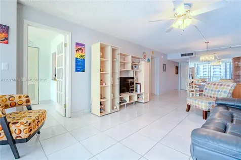2655 Collins Avenue Miami Beach FL 33140