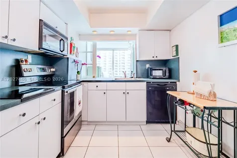 2655 Collins Avenue Miami Beach FL 33140
