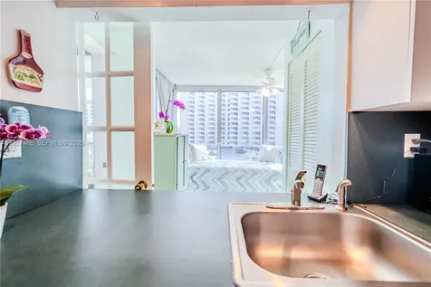 2655 Collins Avenue Miami Beach FL 33140