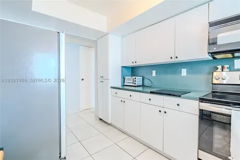 2655 Collins Avenue Miami Beach FL 33140