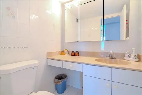 2655 Collins Avenue Miami Beach FL 33140