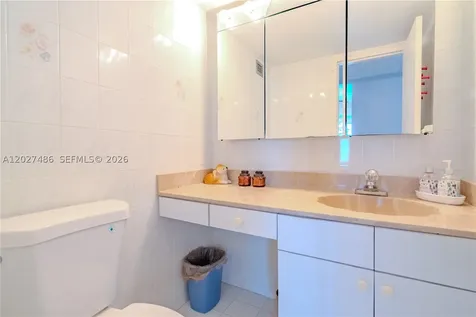 2655 Collins Avenue Miami Beach FL 33140