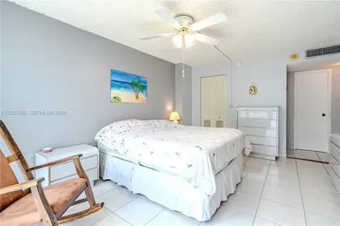 2655 Collins Avenue Miami Beach FL 33140