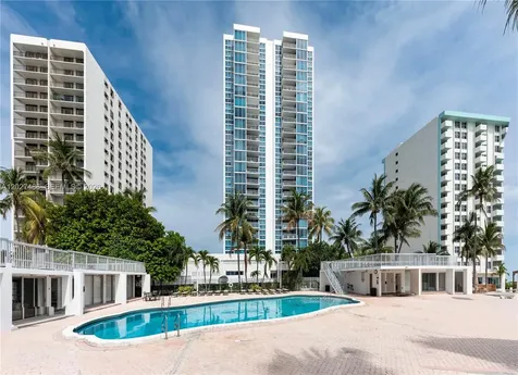 2655 Collins Avenue Miami Beach FL 33140