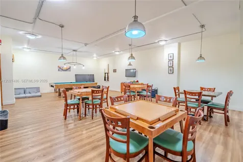 2655 Collins Avenue Miami Beach FL 33140
