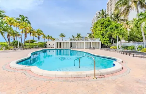 2655 Collins Avenue Miami Beach FL 33140