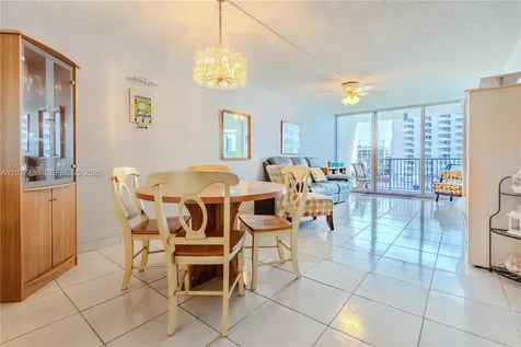 2655 Collins Avenue Miami Beach FL 33140