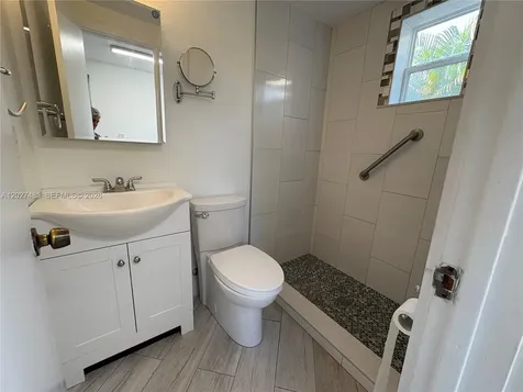 6753 SW 39th Terrace Miami FL 33155