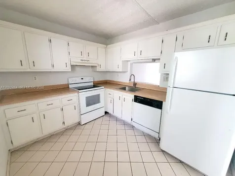 1810 SW 81st Avenue North Lauderdale FL 33068