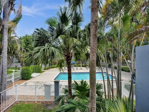 4600 SW 67th Avenue Miami FL 33155