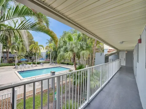 4600 SW 67th Avenue Miami FL 33155