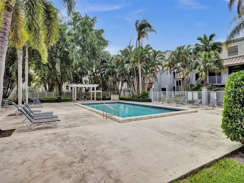 4600 SW 67th Avenue Miami FL 33155