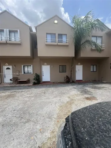 5694 W 25th Court Hialeah FL 33016