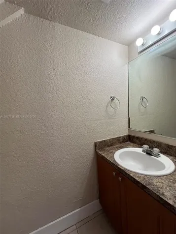 5694 W 25th Court Hialeah FL 33016