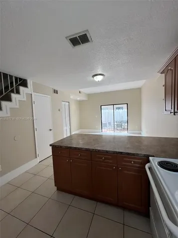 5694 W 25th Court Hialeah FL 33016
