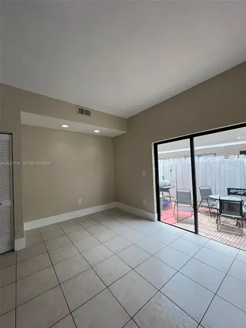 5694 W 25th Court Hialeah FL 33016
