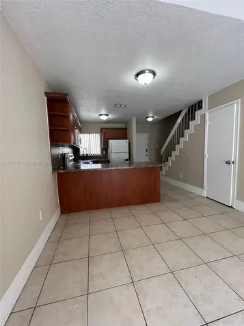5694 W 25th Court Hialeah FL 33016