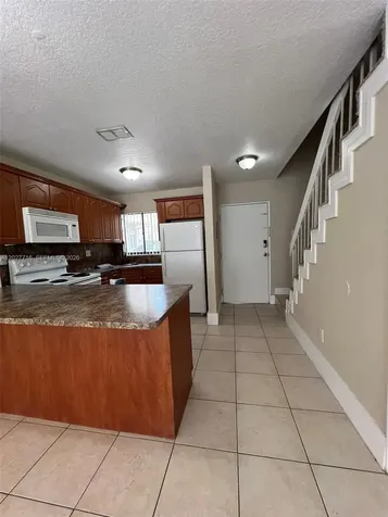 5694 W 25th Court Hialeah FL 33016