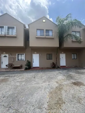 5694 W 25th Court Hialeah FL 33016