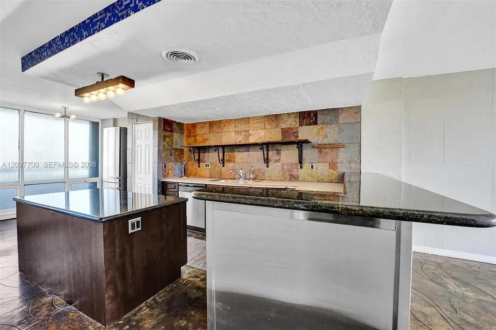 1401 S Federal Highway Boca Raton FL 33432