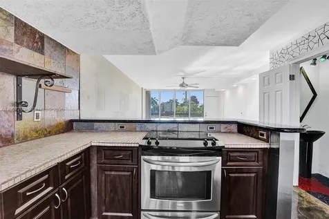 1401 S Federal Highway Boca Raton FL 33432