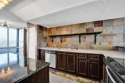 1401 S Federal Highway Boca Raton FL 33432