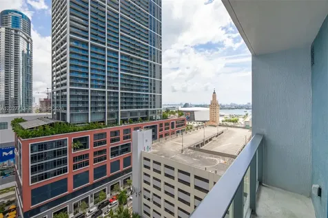 121 NE 5th Street Miami FL 33132