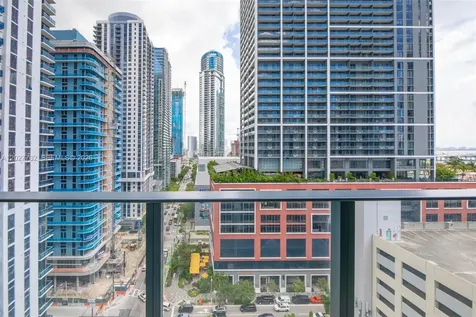 121 NE 5th Street Miami FL 33132
