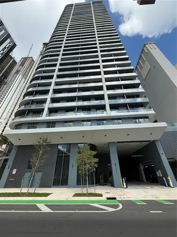 121 NE 5th Street Miami FL 33132