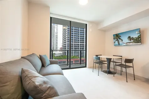 121 NE 5th Street Miami FL 33132
