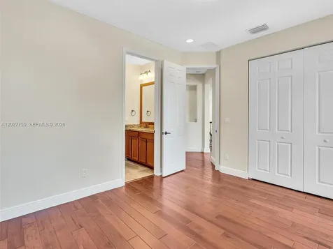 8420 NW 33rd Street Cooper City FL 33024