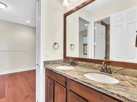 8420 NW 33rd Street Cooper City FL 33024