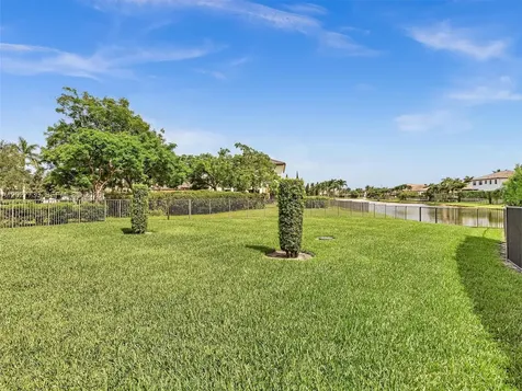 8420 NW 33rd Street Cooper City FL 33024