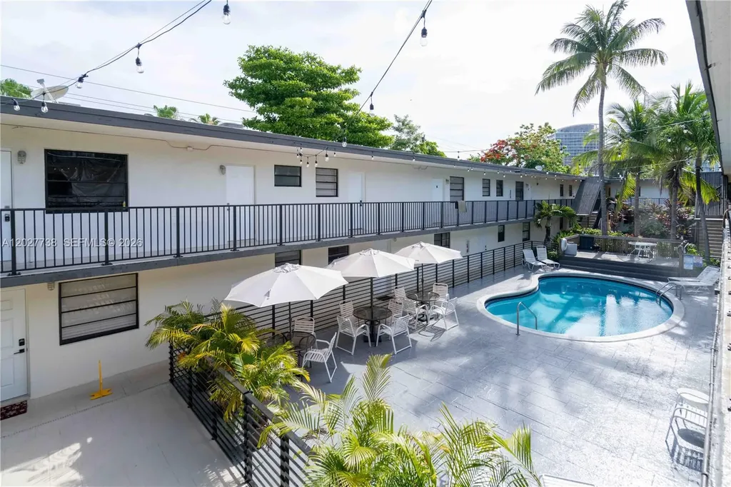 3265 Virginia Street Miami FL 33133