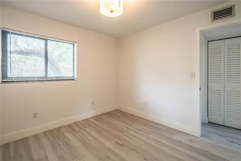 3265 Virginia Street Miami FL 33133