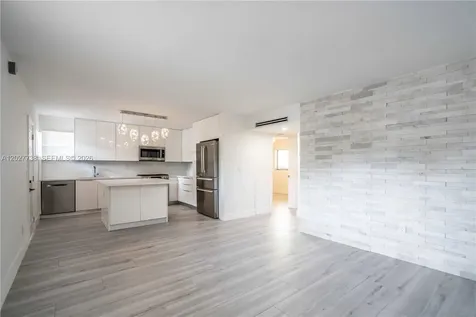 3265 Virginia Street Miami FL 33133