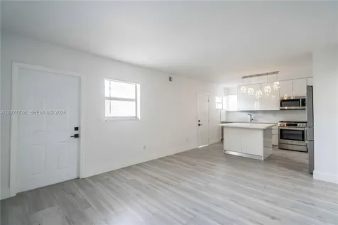 3265 Virginia Street Miami FL 33133