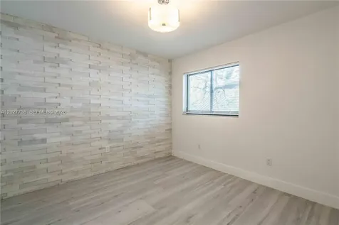 3265 Virginia Street Miami FL 33133